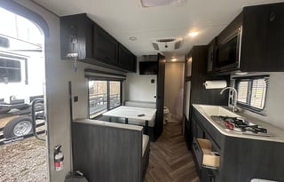 2021 Forest River RV Ozark 1660FQ