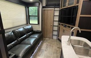 Unbound Adventure's - Bruce the Moose