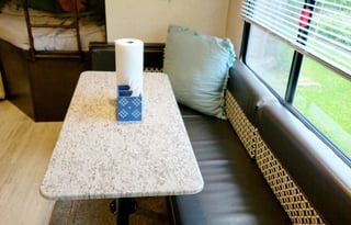 Best Cozy and Family-Friendly Approved 2017 Camper