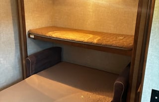 37' Keystone Sprinter Big and Perfect for familys!
