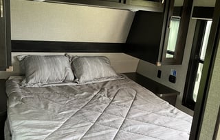 Jayflight 30' Bunkhouse