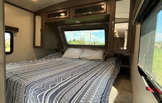 2022 Keystone RV Cougar Half-Ton 34TSB