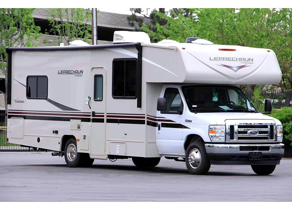 Class C Motor Home rentals in Los Angeles