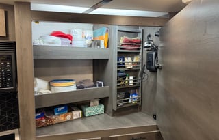 Glamping Getaway – FR3 34DS