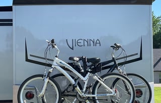 2023 Renegade Vienna 25VRML, Mercedes 3500 Chassis