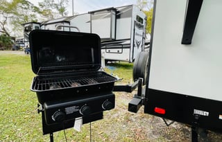 Aventure Awaits!! Cherokee Alfa Wolf Rental