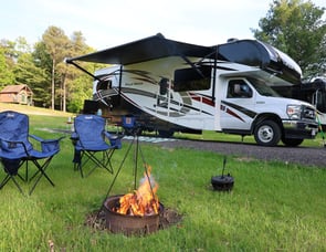 Thor Motor Coach Four Winds 31W