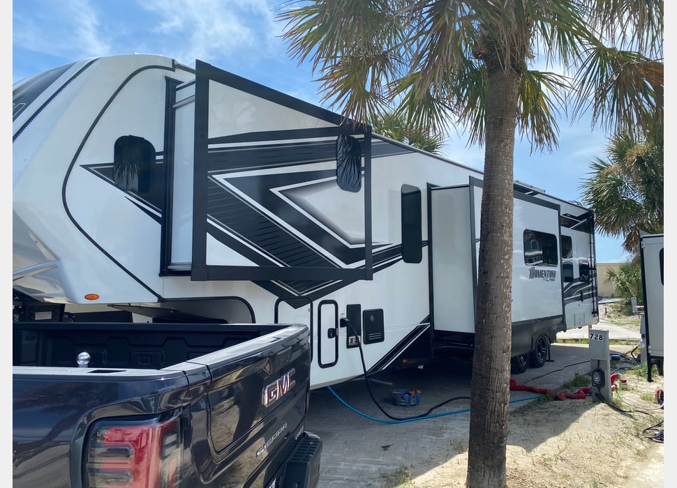 Fifth Wheel rentals in Bloomingdale