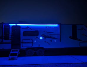 Forest River RV Cherokee Grey Wolf Black Label 23MKBL