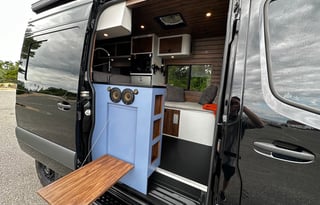 Offgrid 2021 Mercedes sprinter