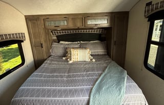 2022 Venture RV Sonic - Family friendly!