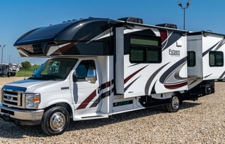 C19 *NEW* Entegra SLEEPS 8-STARLINK WiFi-MasterBed