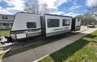 2022 Dutchmen RV Coleman Lantern Series 334BH