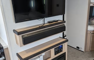 2021 Cruiser Radiance Ultra light 28BH