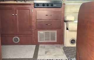 2014 Winnebago Alaskan Adventurer