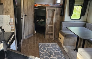 Gidds' Family Friendly Alpha Wolf Camper