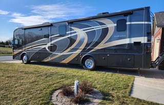 Super Comfy Pet Friendly  2014 Thor Tuscany