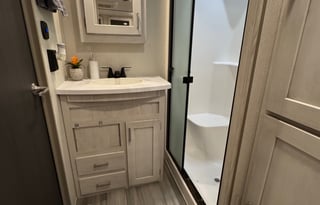 Pet-Friendly-Adventure Ready-22' Keystone Sprinter