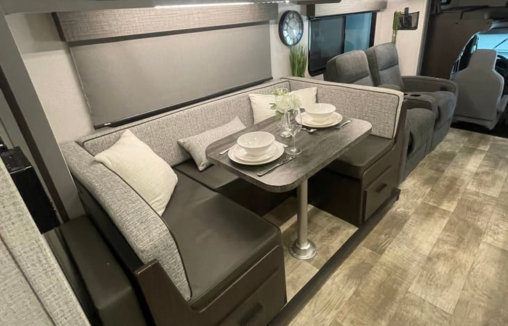 Your Dining Nook Awaits 🍽️✨