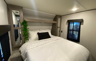 Cozy, Clean, Convenient 2021 Keystone Hideout