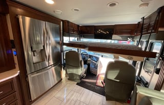 LUXURY RV