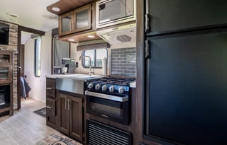 Grey Wolf  |Driftwood RV