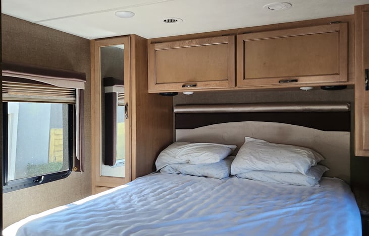 Bedroom can be enclosed by sliding door. Bed is fixed , no need to fold away after use. Queen size