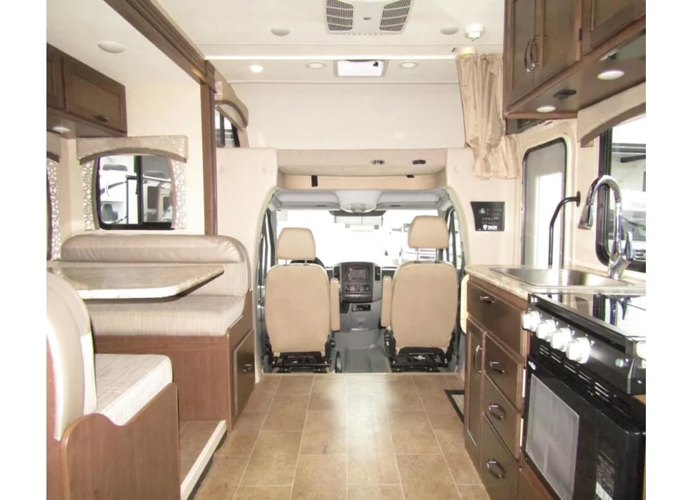 Class C Motor Home rentals in Tavares