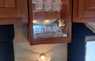 Stella - 2005 Country Coach Allure 470