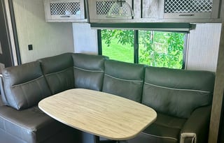 4 Season RV Perfect  4 Couples or Small Groups