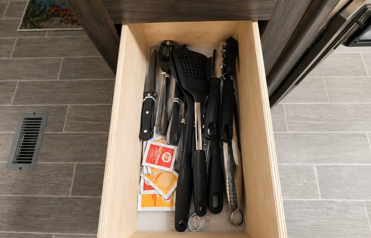 Flatware, cooking utensils, serving utensils, and more come STANDARD with The 5 O'Clock Somewhere at NO additional cost. Just bring your food and enjoy!