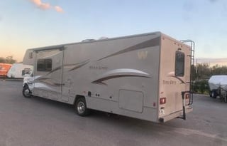 2014 Winnebago Minnie Winnie 31K