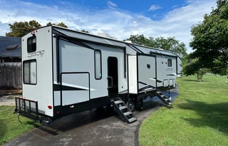 2021 Artic Wolf 3770 Suite-Condo on Wheels