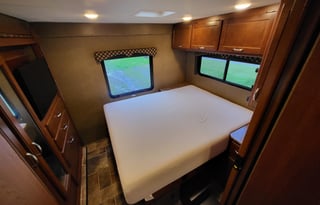 2017 Thor Motor Coach 30FE - ADVENTURE IS CALLING!