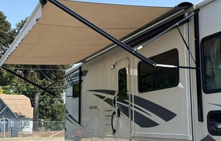 Memory Maker II Spacious RV with modern amenities.