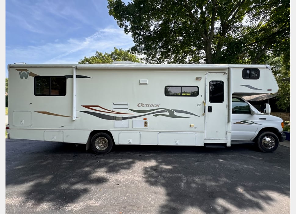 Class C Motor Home rentals in West Bend