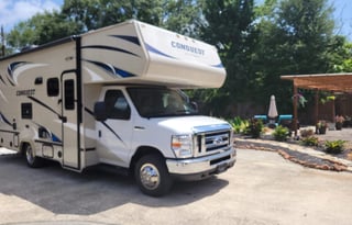Cozy 6-Person Family Class C Camper