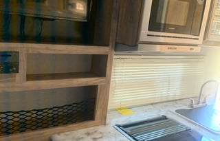 GREAT FAMILY RV 1/2 TON OR SUV TOWABLE 19FT