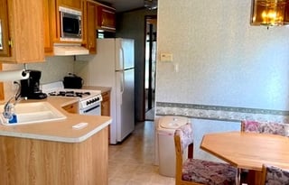 Cindy Bear™ Chalet Jellystone Park™