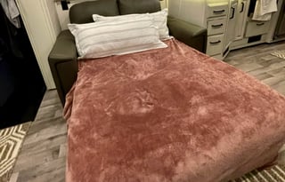 Meet Rosanna - The Cozy Family Friendly Entegra 34