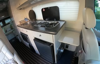 2014 Airstream RV Interstate Interstate Lounge Wardrobe
