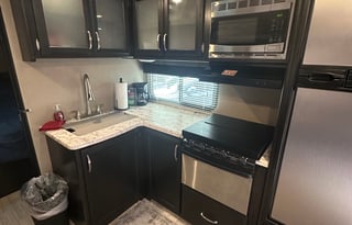 Small Family luxury Camper Rental