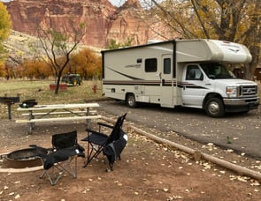 Coachmen RV Leprechaun 230FS Ford 350