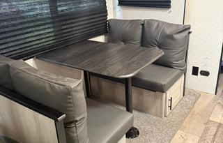 KZ Connect Clean 30’ Travel Trailer