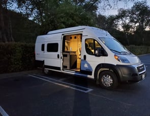 Winnebago Solis 59PX
