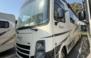 A5 Pursuit Sleeps6-Comfort, Space, Road Confidence