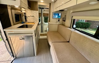 2023 Thor Motor Coach Rize 18M