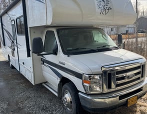 NeXus RV Triumph 30T