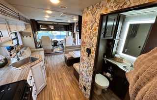 Renovated - WiFi, Pets, Jeep, Off-Grid, 24/7 Help