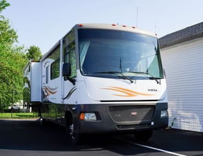 Ford Winnebago Vista